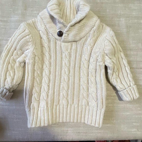 Boys Size 18-24 months-5 piece Bundle- Hawaiian Shirts, Old Navy, Arizona Jean, - Picture 5 of 16